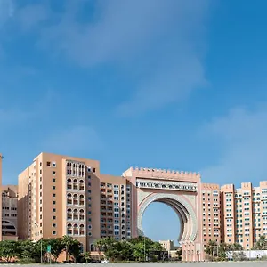 Oaks Ibn Battuta Gate מלון