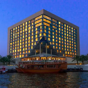 Sheraton Creek & Towers מלון