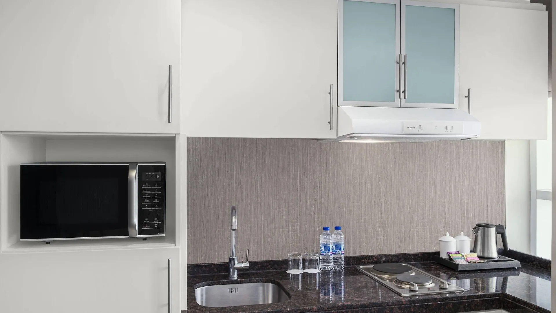 Aparthotel Leva Hotel And Suites, Opposite Downtown Dubai